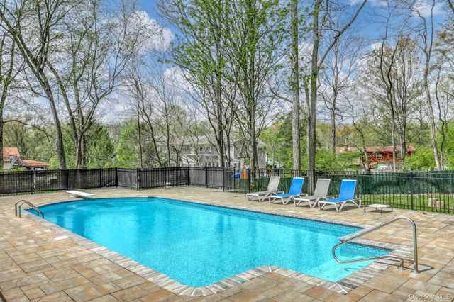 13 Gladwyne Court, Spring Valley, NY 10977