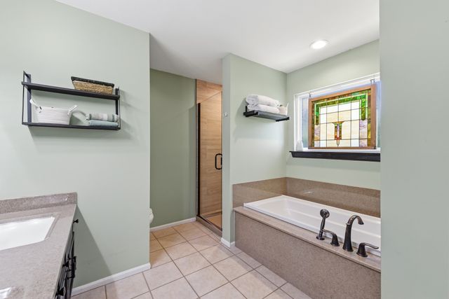 1229 Oxford Lane, Grapevine, TX 76051