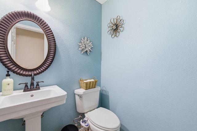 1229 Oxford Lane, Grapevine, TX 76051