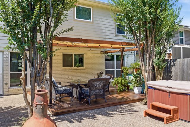 1229 Oxford Lane, Grapevine, TX 76051