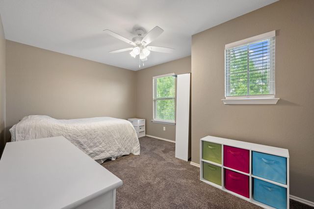 412 Perryville LOOP, Liberty Hill, TX 78642