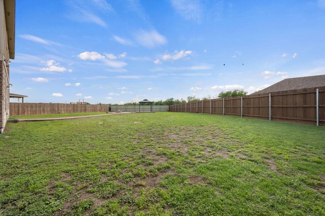412 Perryville LOOP, Liberty Hill, TX 78642