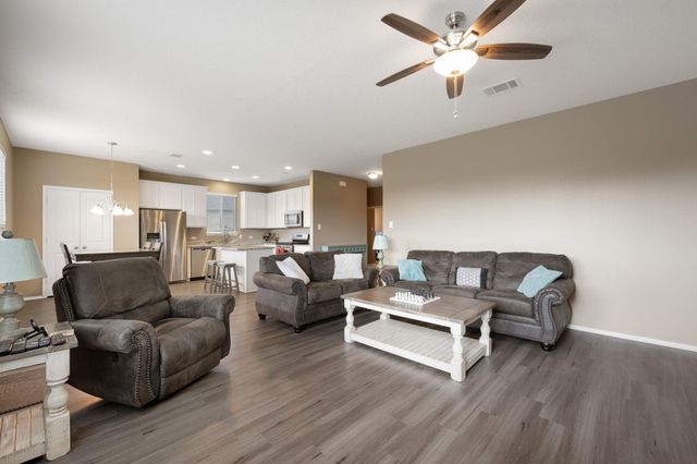 412 Perryville LOOP, Liberty Hill, TX 78642