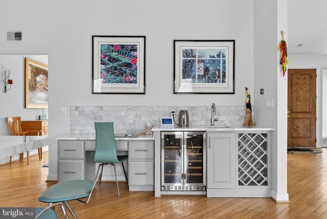 2 LAKE POTOMAC CT, Potomac, MD 20854