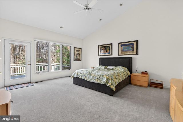 2 LAKE POTOMAC CT, Potomac, MD 20854