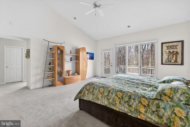 2 LAKE POTOMAC CT, Potomac, MD 20854