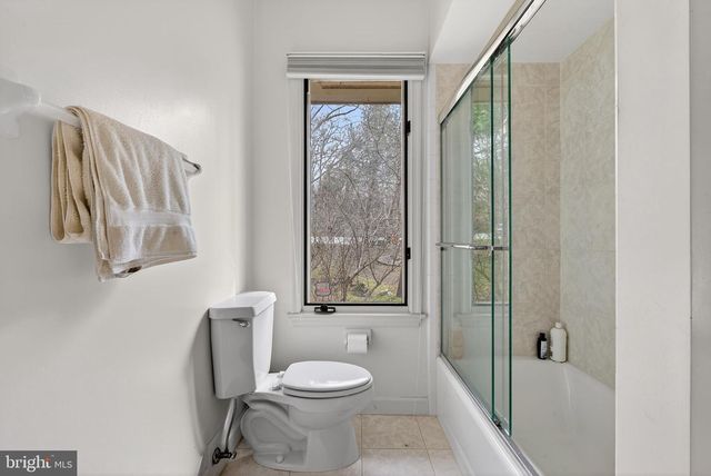 2 LAKE POTOMAC CT, Potomac, MD 20854