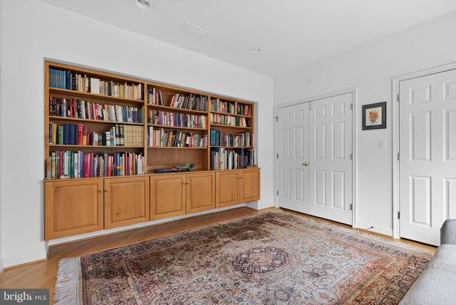 2 LAKE POTOMAC CT, Potomac, MD 20854