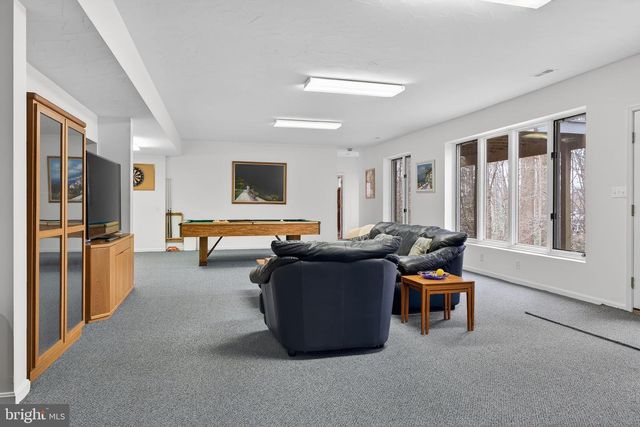 2 LAKE POTOMAC CT, Potomac, MD 20854