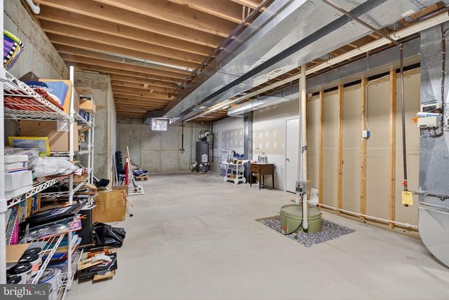 2 LAKE POTOMAC CT, Potomac, MD 20854