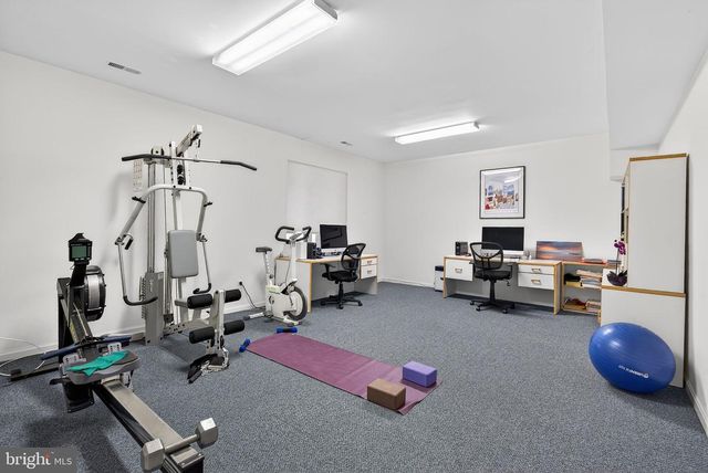 2 LAKE POTOMAC CT, Potomac, MD 20854