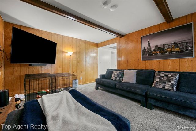 27370 Selkirk Street, Southfield, MI 48076