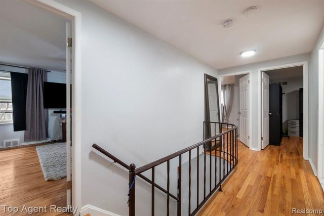 27370 Selkirk Street, Southfield, MI 48076