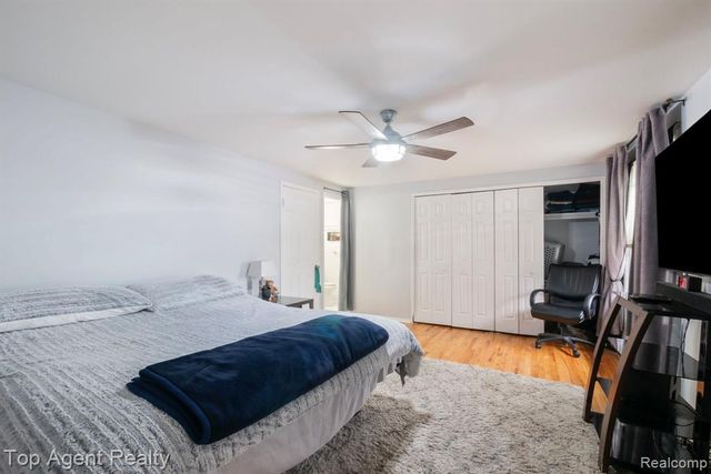 27370 Selkirk Street, Southfield, MI 48076