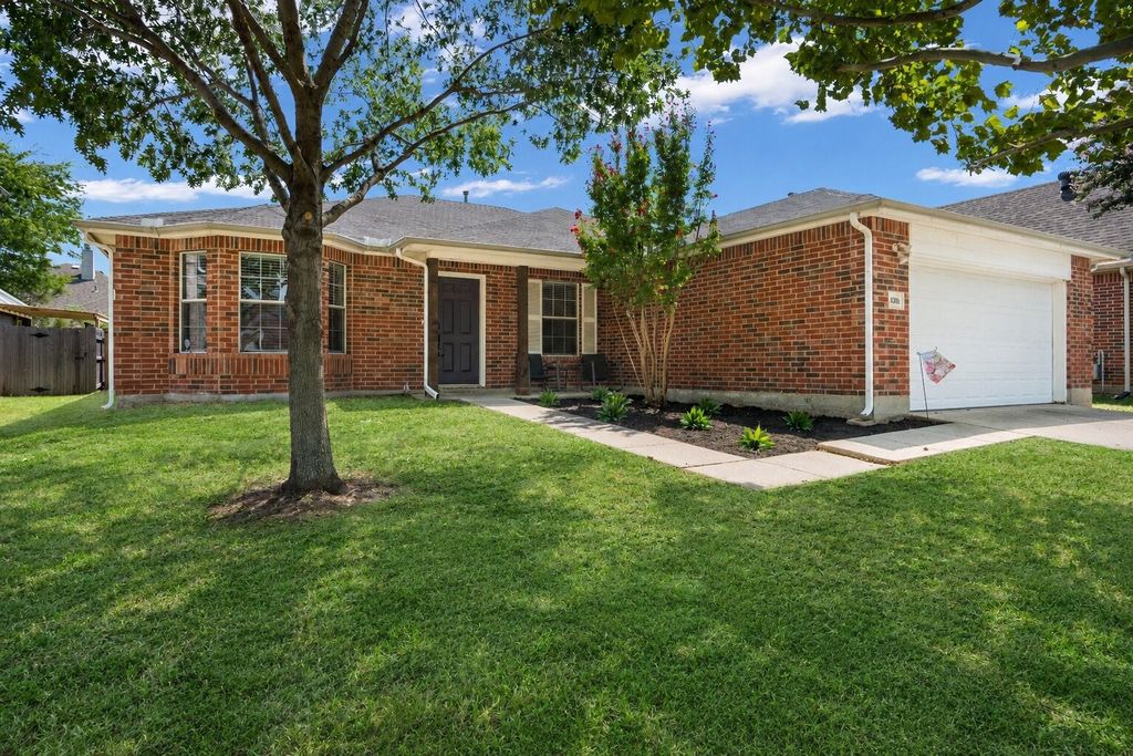4306 Wood Stone Circle, Corinth, TX 76208