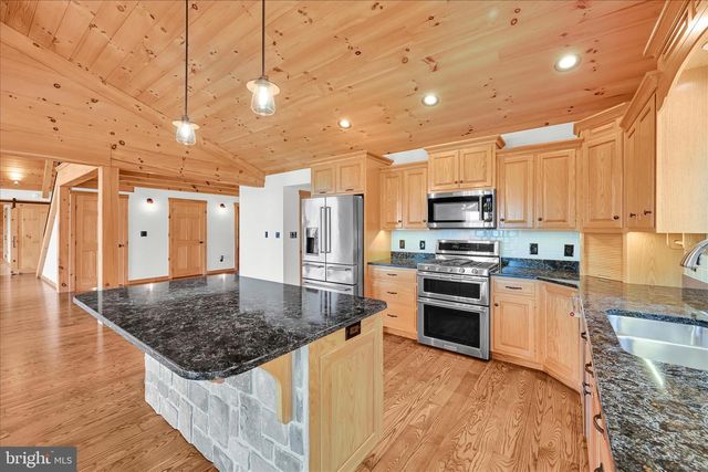 76 BROWNS CHURCH RD, Schuylkill Haven, PA 17972