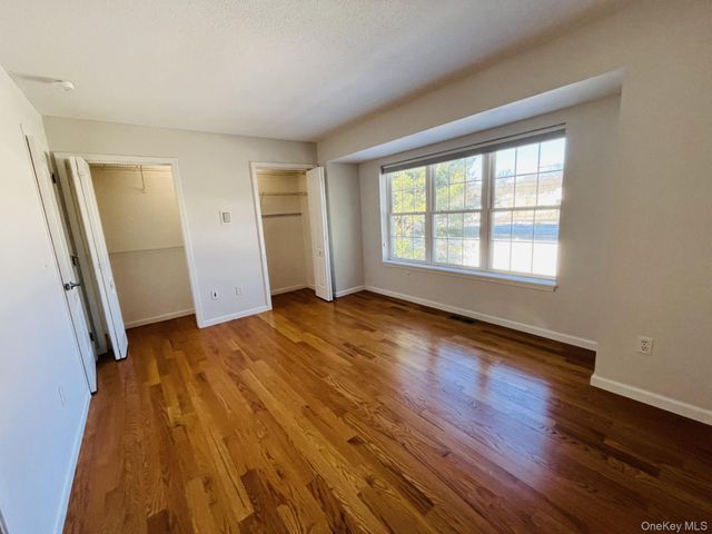 126 Elmcrest Drive, Fishkill, NY 12524