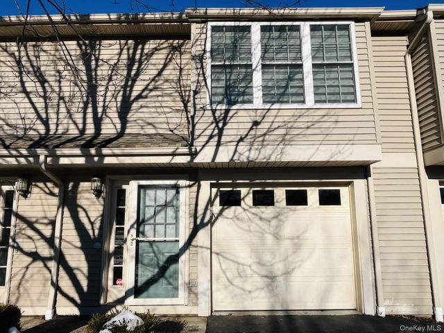 126 Elmcrest Drive, Fishkill, NY 12524