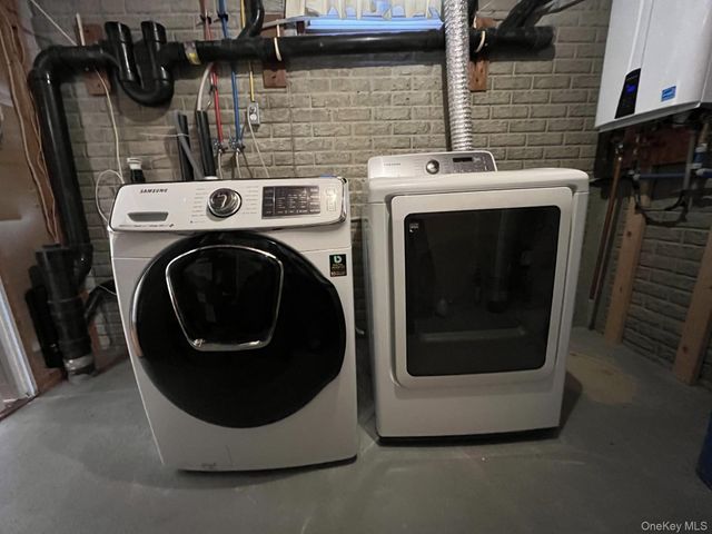 126 Elmcrest Drive, Fishkill, NY 12524