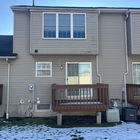 126 Elmcrest Drive, Fishkill, NY 12524