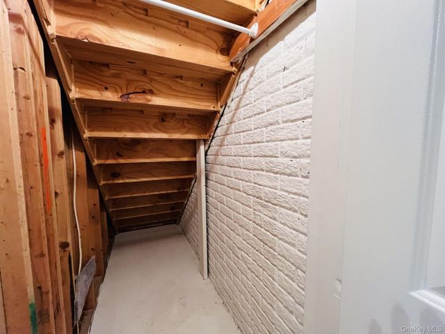 126 Elmcrest Drive, Fishkill, NY 12524