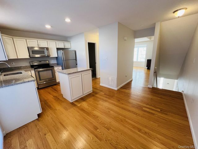 126 Elmcrest Drive, Fishkill, NY 12524