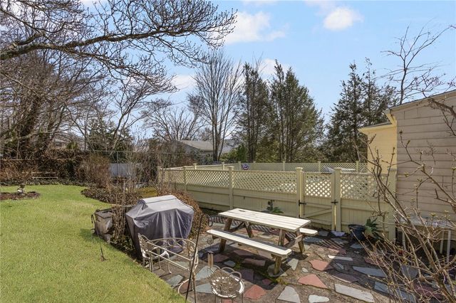 98 Homewood Avenue, North Providence, RI 02911