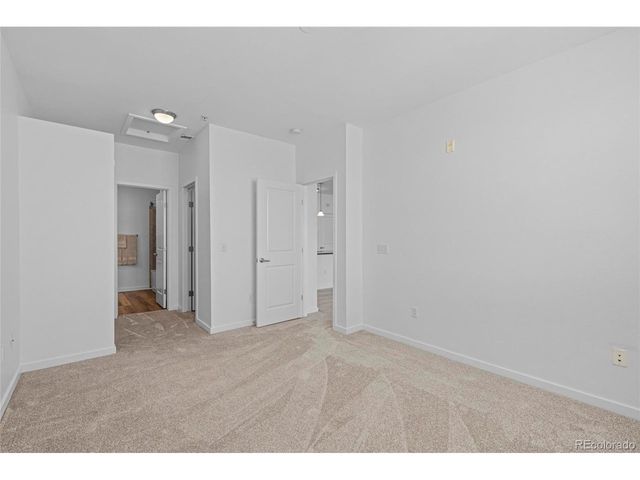 4100 Albion St 3-320, Denver, CO 80216