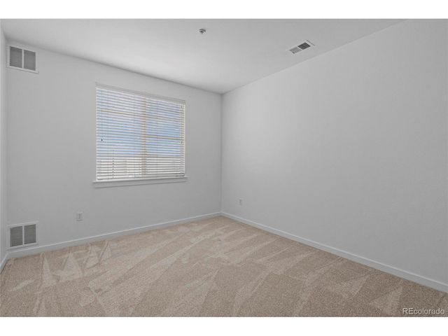 4100 Albion St 3-320, Denver, CO 80216