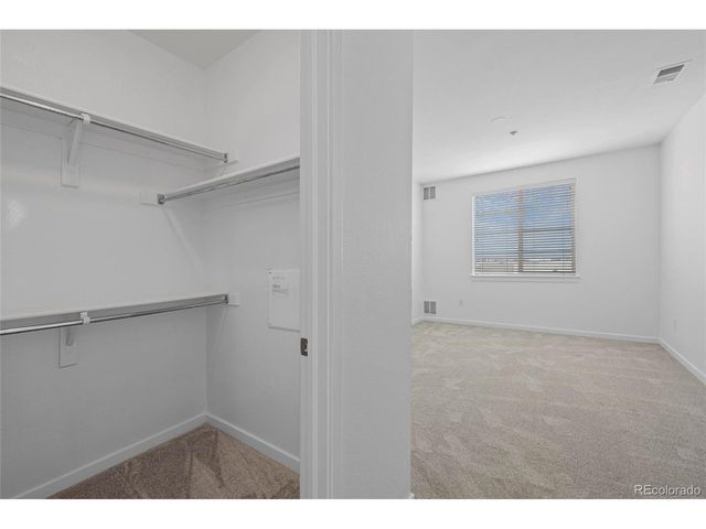 4100 Albion St 3-320, Denver, CO 80216
