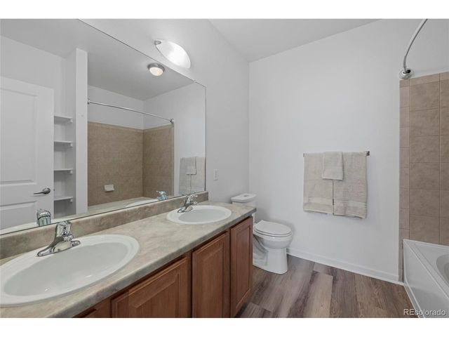 4100 Albion St 3-320, Denver, CO 80216