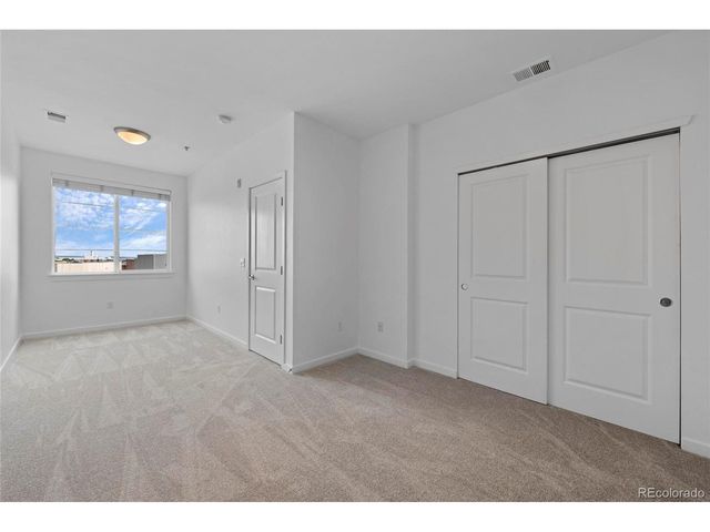4100 Albion St 3-320, Denver, CO 80216