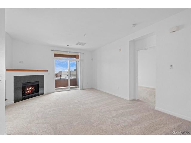 4100 Albion St 3-320, Denver, CO 80216