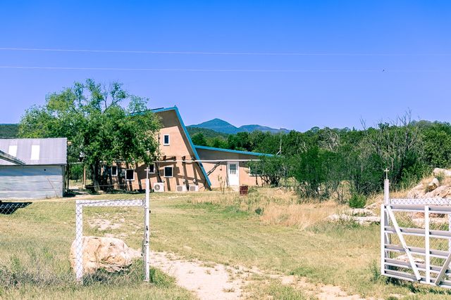1 APPLE MOUNTAIN Road, Estancia, NM 87016