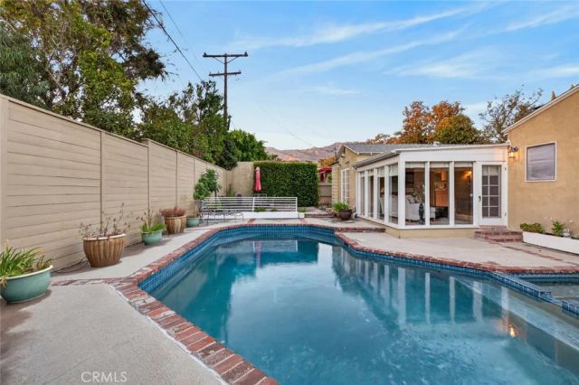 1321 Graynold, Glendale, CA 91202
