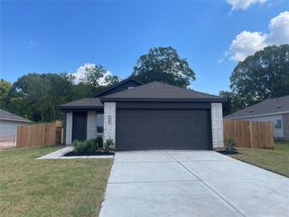 912 Constitution Drive, Bay City, TX 77414