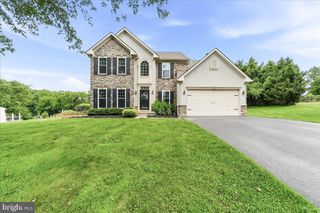 40 CAVERSHAM DR, West Grove, PA 19390