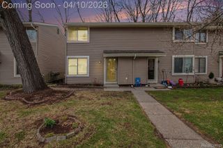 616 Rickett Road 118, Brighton, MI 48116