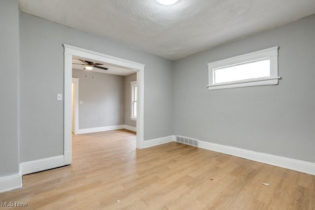 1093 E 147th Street, Cleveland, OH 44110