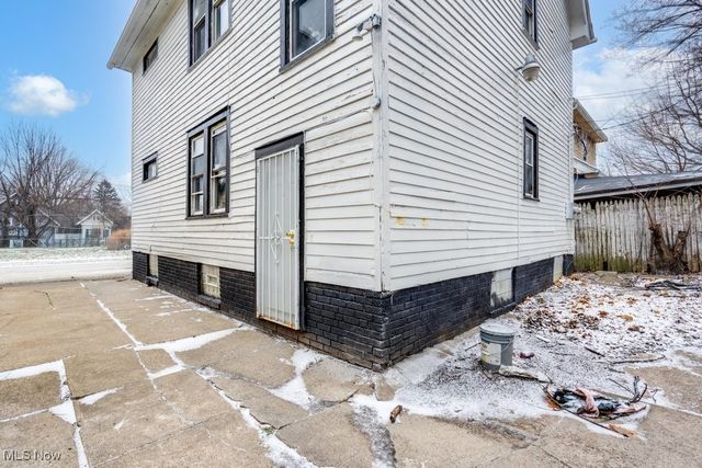 1093 E 147th Street, Cleveland, OH 44110