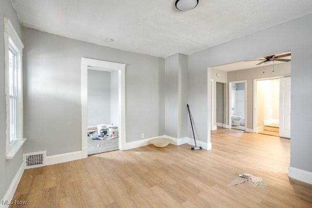 1093 E 147th Street, Cleveland, OH 44110