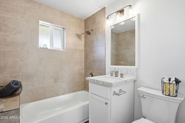 1748 E MONTE VISTA Road, Phoenix, AZ 85006