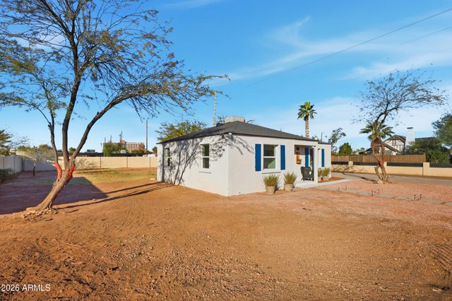 1748 E MONTE VISTA Road, Phoenix, AZ 85006