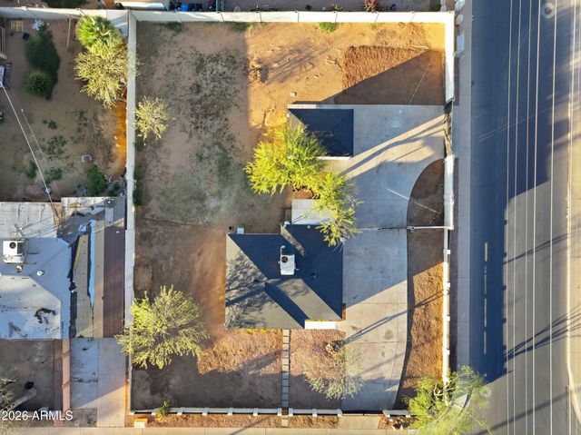 1748 E MONTE VISTA Road, Phoenix, AZ 85006