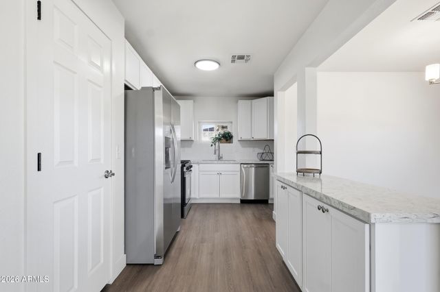 1748 E MONTE VISTA Road, Phoenix, AZ 85006