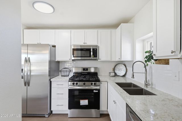 1748 E MONTE VISTA Road, Phoenix, AZ 85006