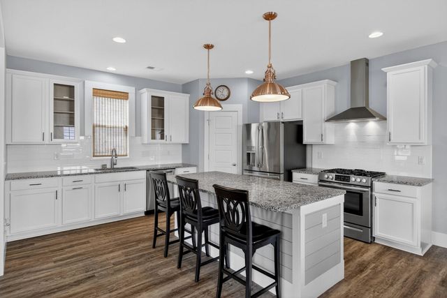 151 Dark Hollow Way, Summerville, SC 29485