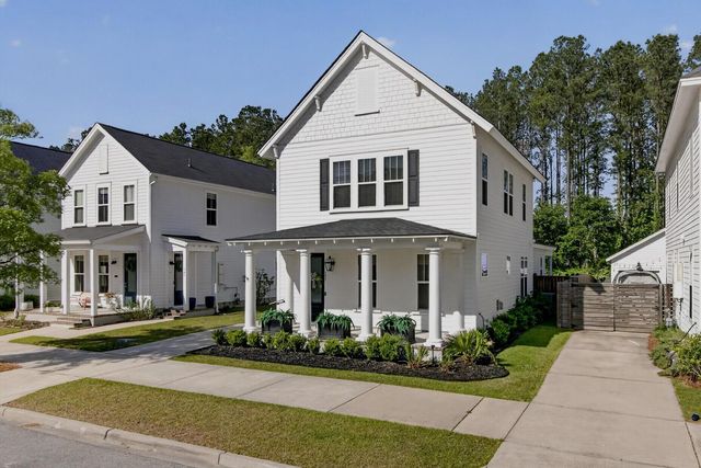 151 Dark Hollow Way, Summerville, SC 29485