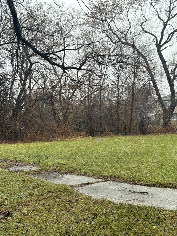 14423 Davis Avenue, Blue Island, IL 60406