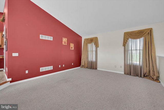 760 PRESCOTT DR, Lebanon, PA 17046